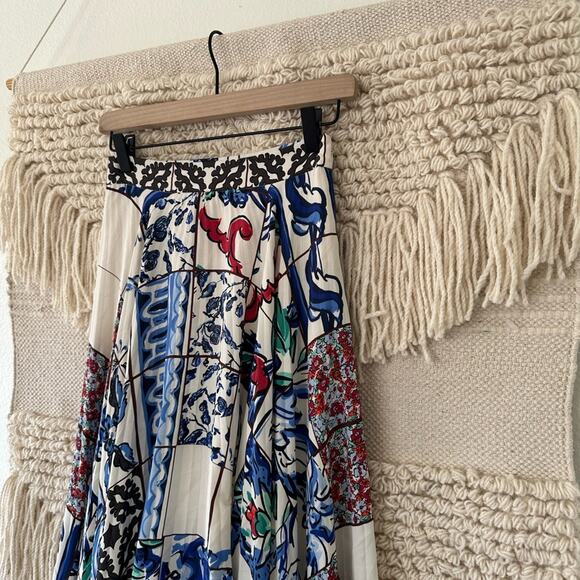 Tory Burch Sunburst Pleated Skirt - Picture 2 of 10